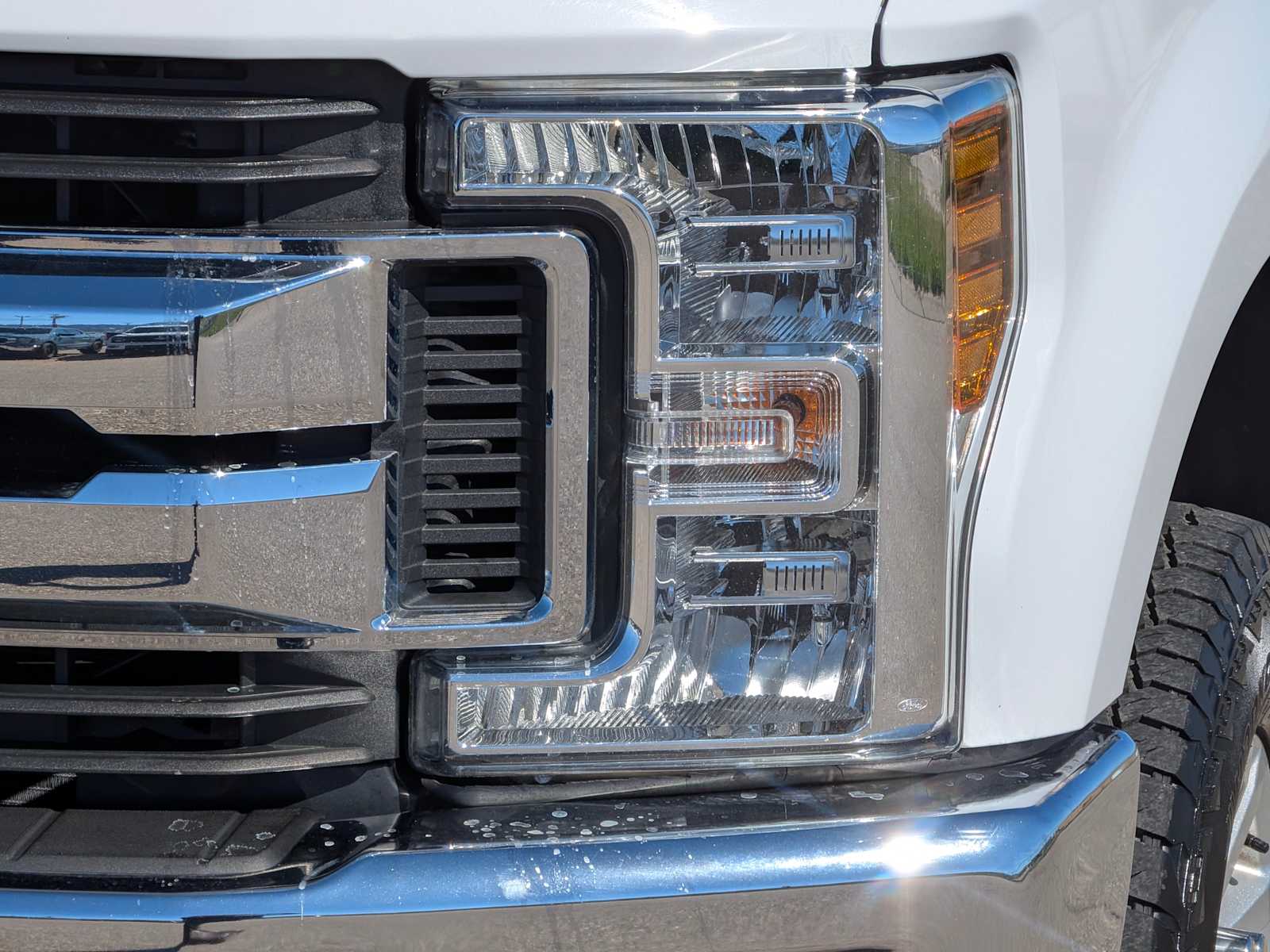 Thumbnail: 2018 Ford Econoline - 10