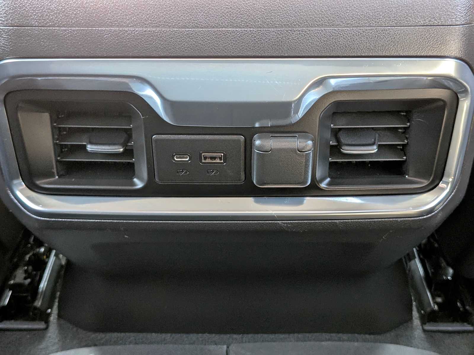 Thumbnail: 2020 GMC Sierra 1500 - 32