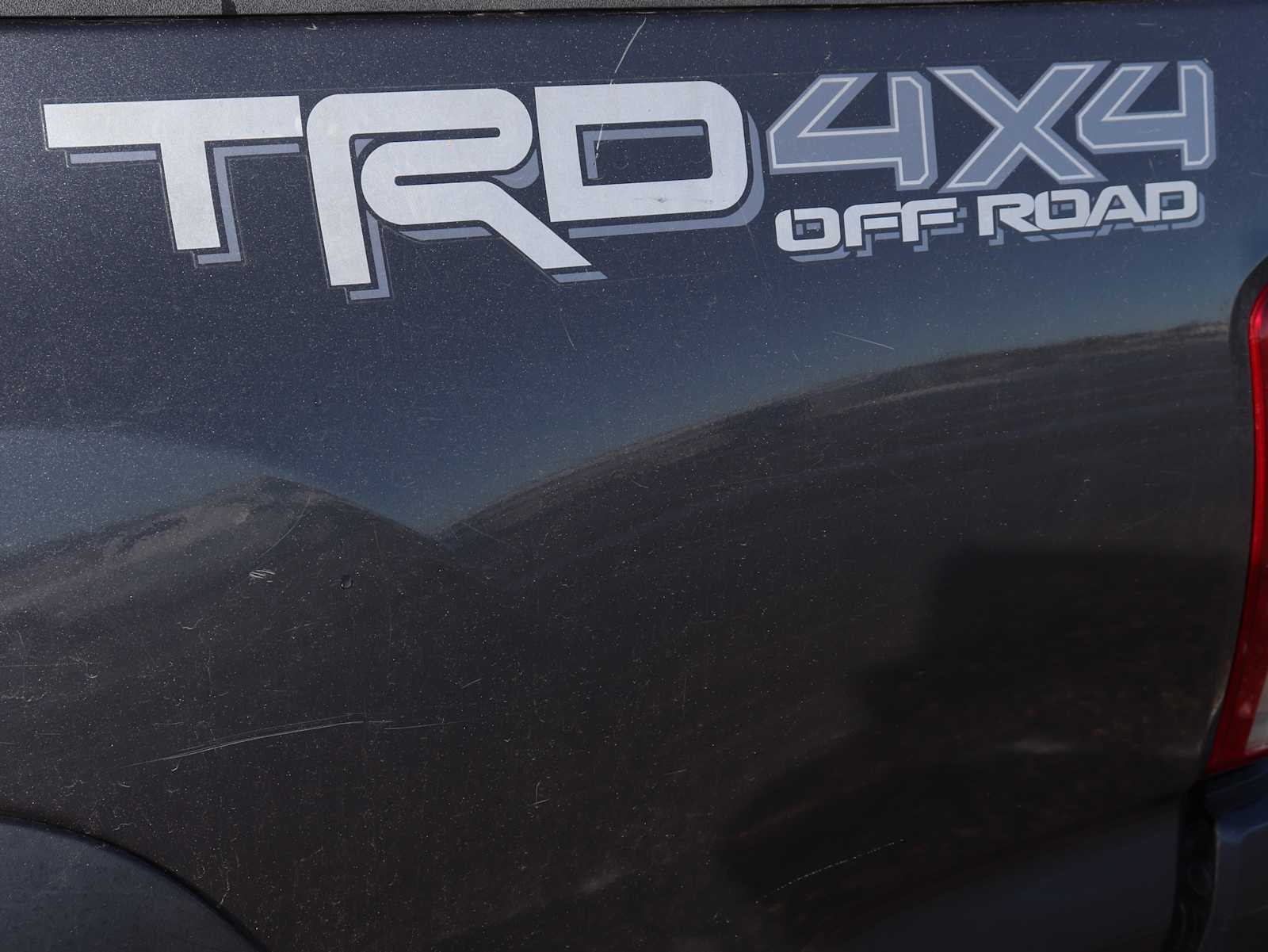 Thumbnail: 2016 Toyota Tacoma - 13