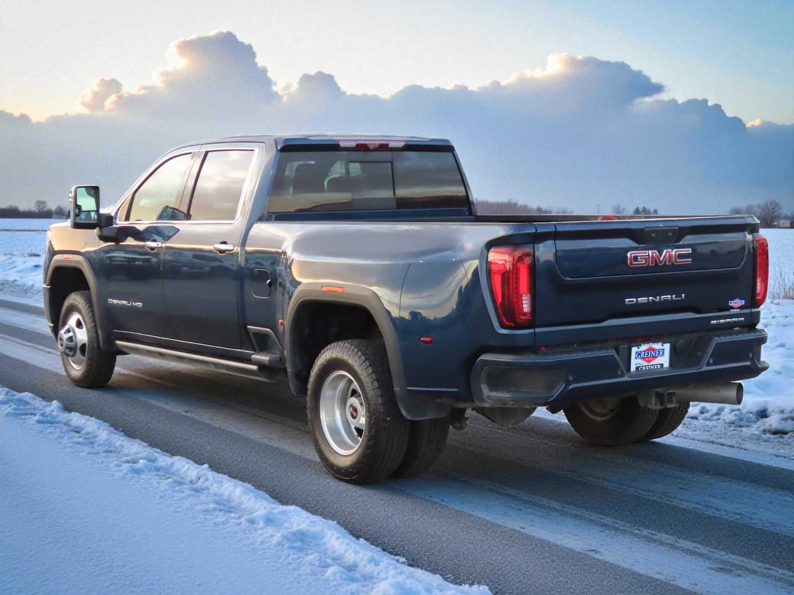 Thumbnail: 2022 GMC Sierra 3500 - 4