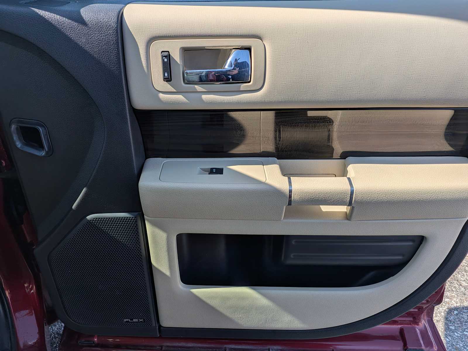 Thumbnail: 2016 Ford Flex - 21