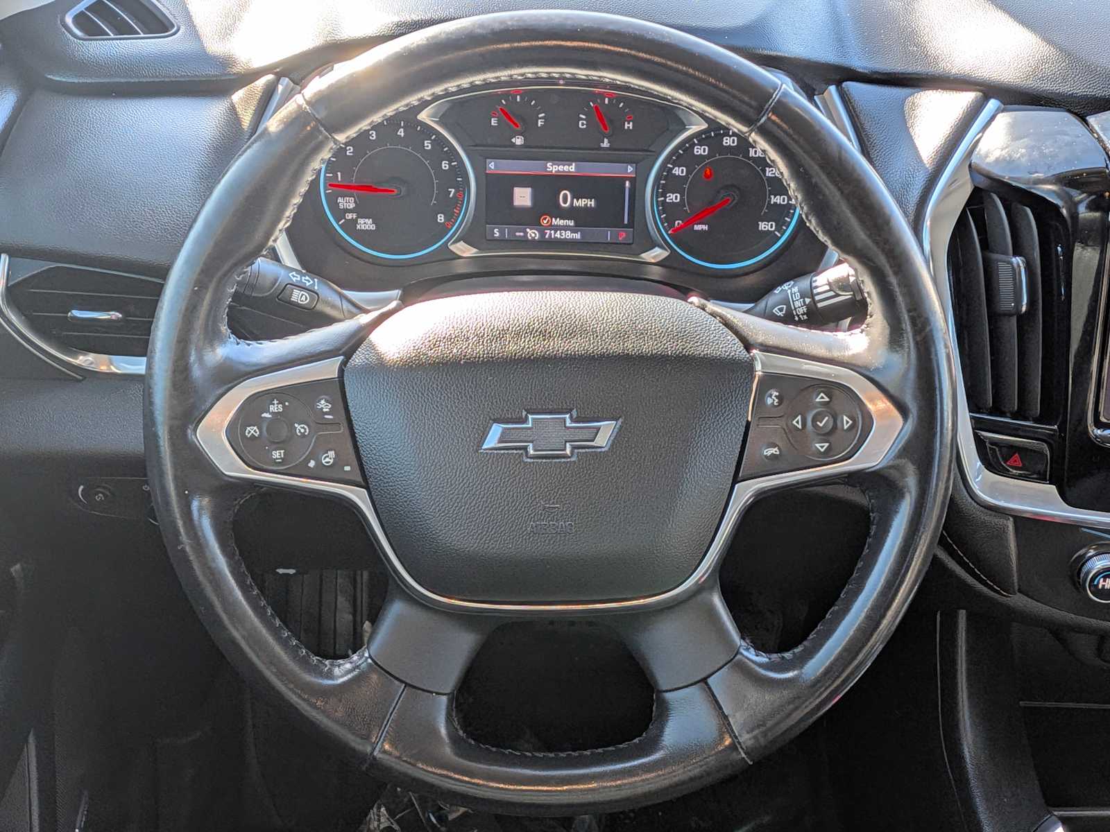 Thumbnail: 2020 Chevrolet Traverse - 27