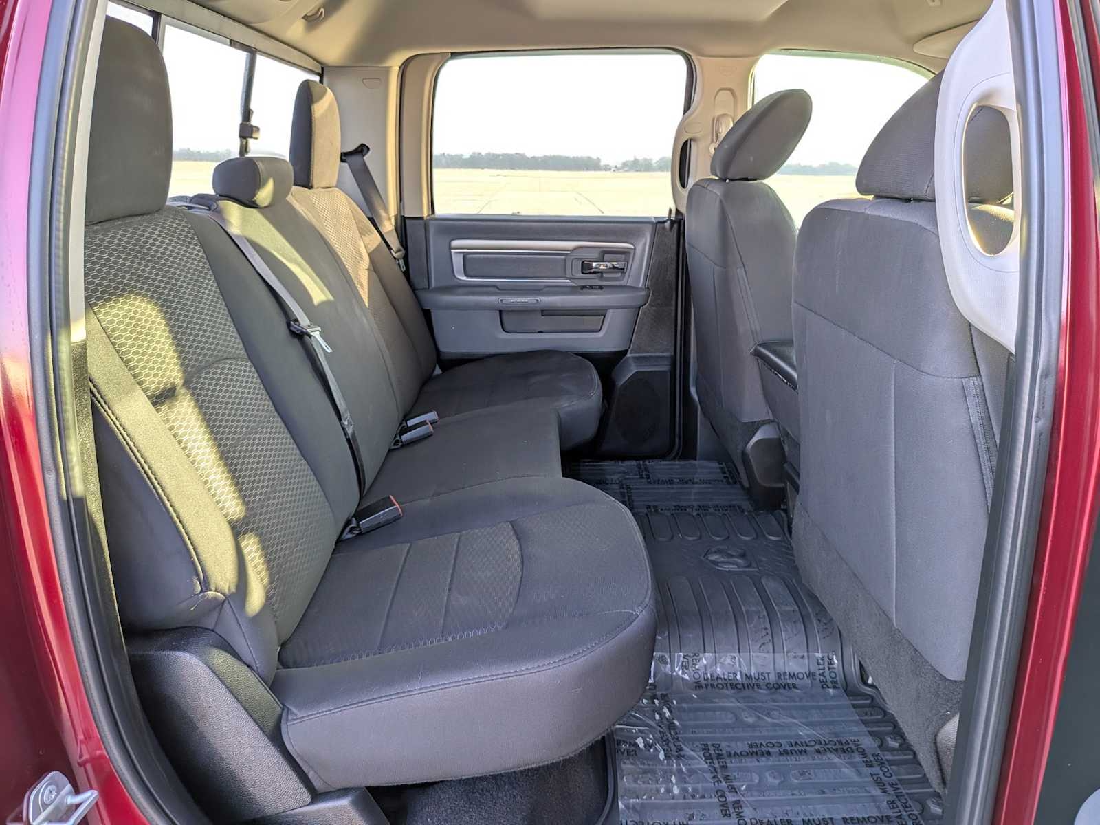 Thumbnail: 2019 RAM 1500 Classic - 29