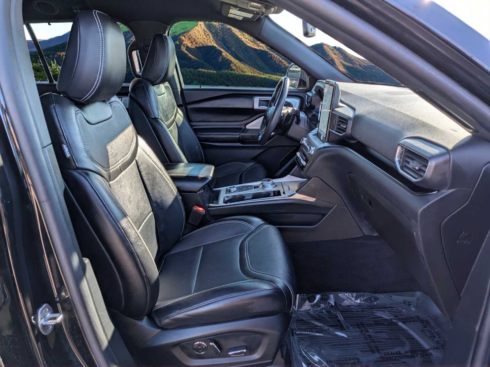 Thumbnail: 2020 Ford Explorer - 20