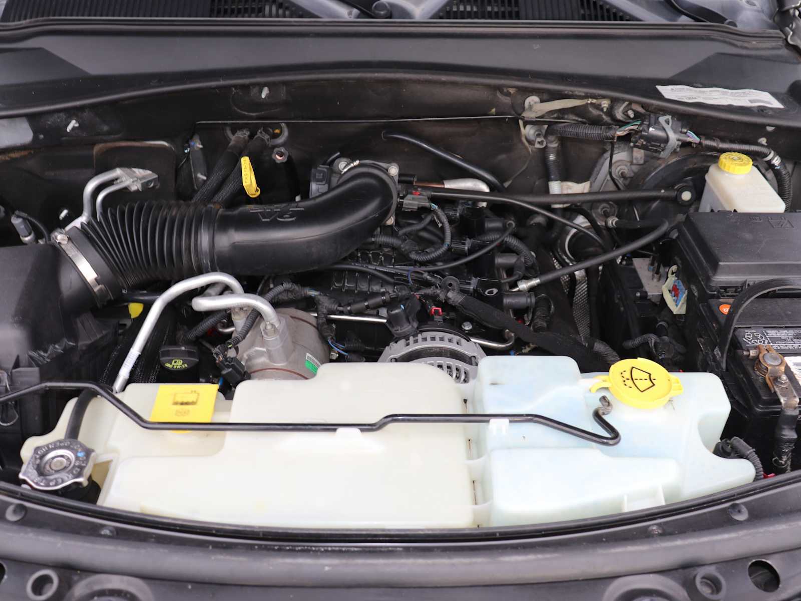 Thumbnail: 2011 Dodge Nitro - 15