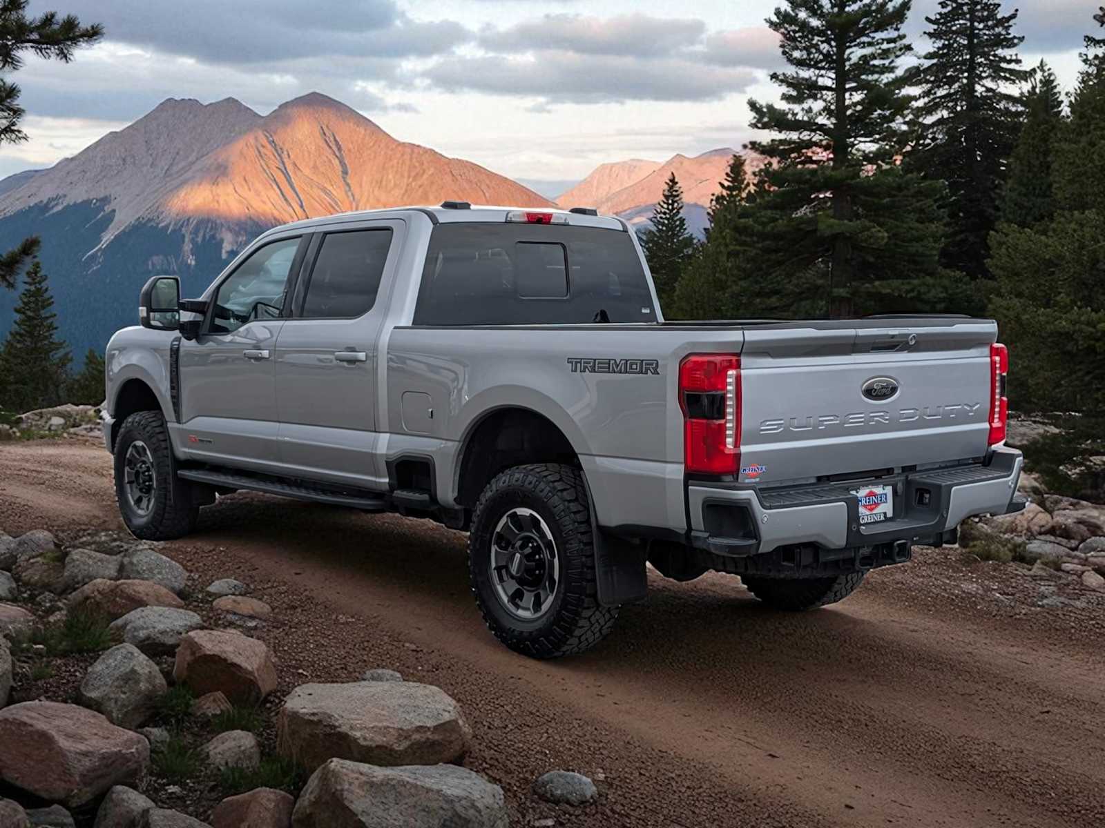 2024 Ford F-350 Lariat photo 4