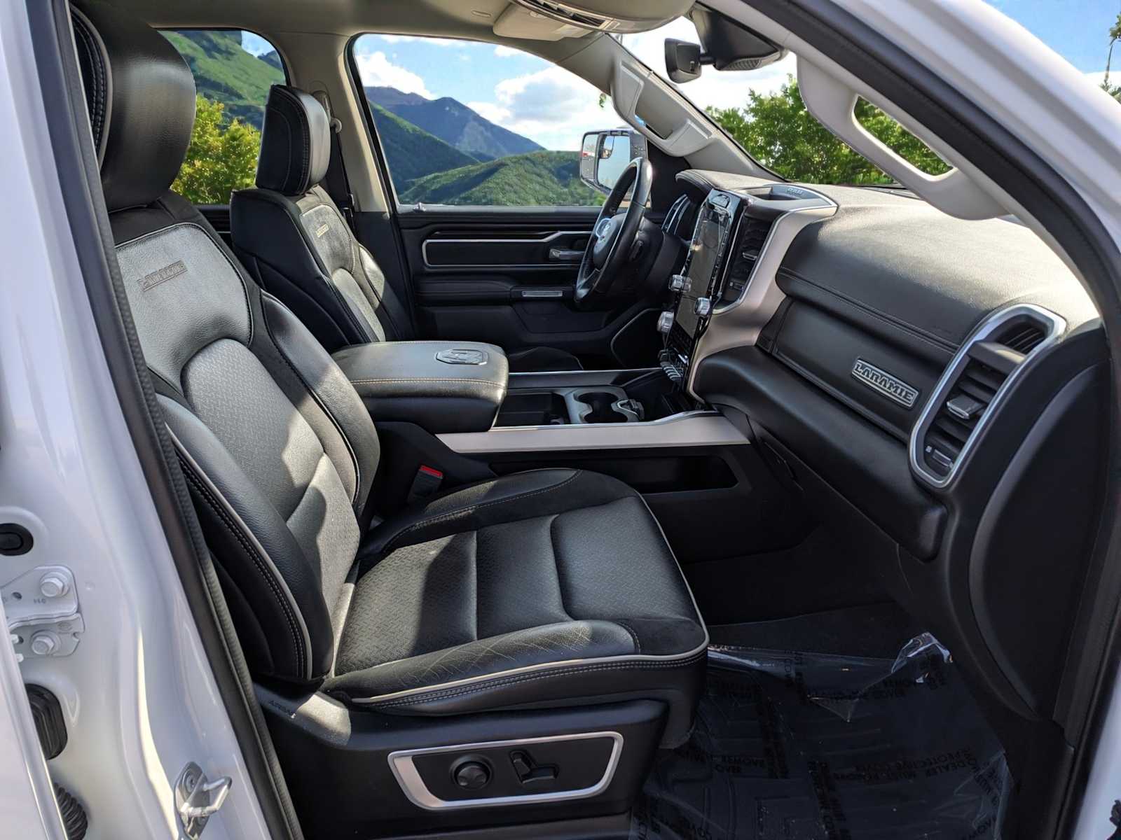 Thumbnail: 2022 RAM 1500 - 22