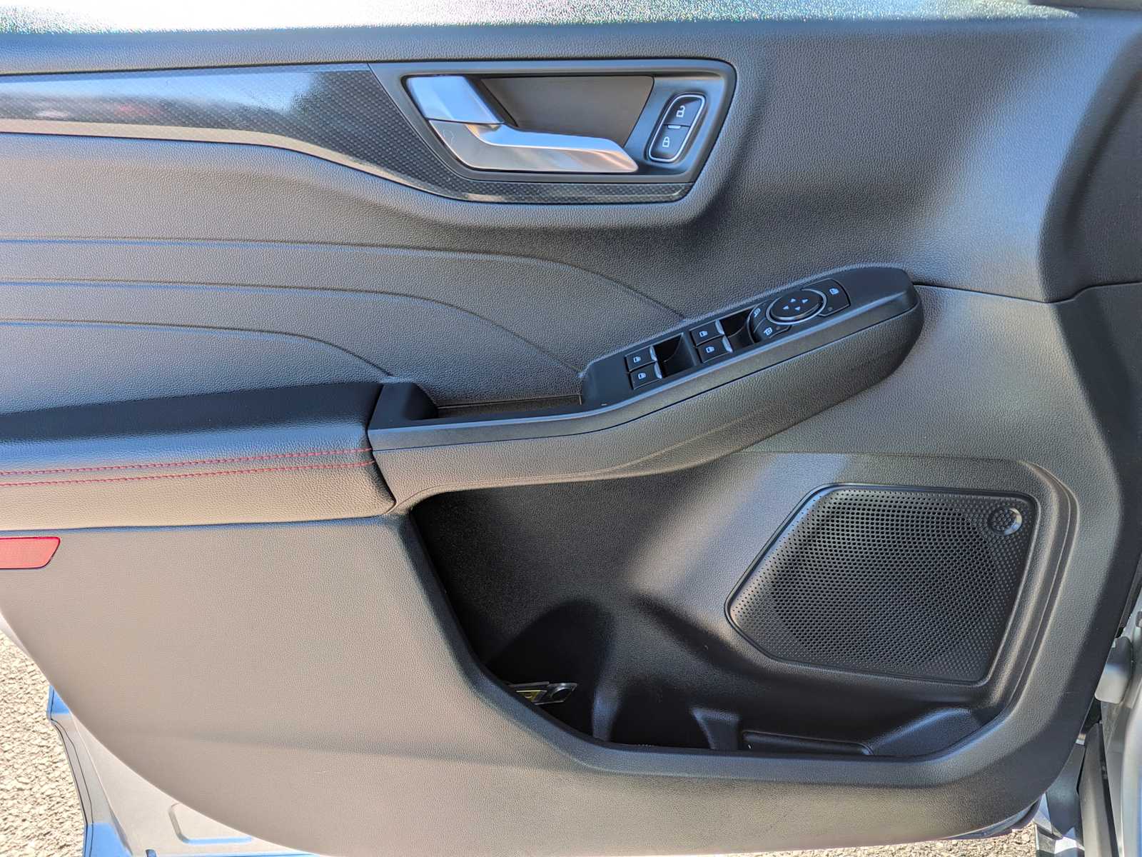 Thumbnail: 2023 Ford Escape - 17