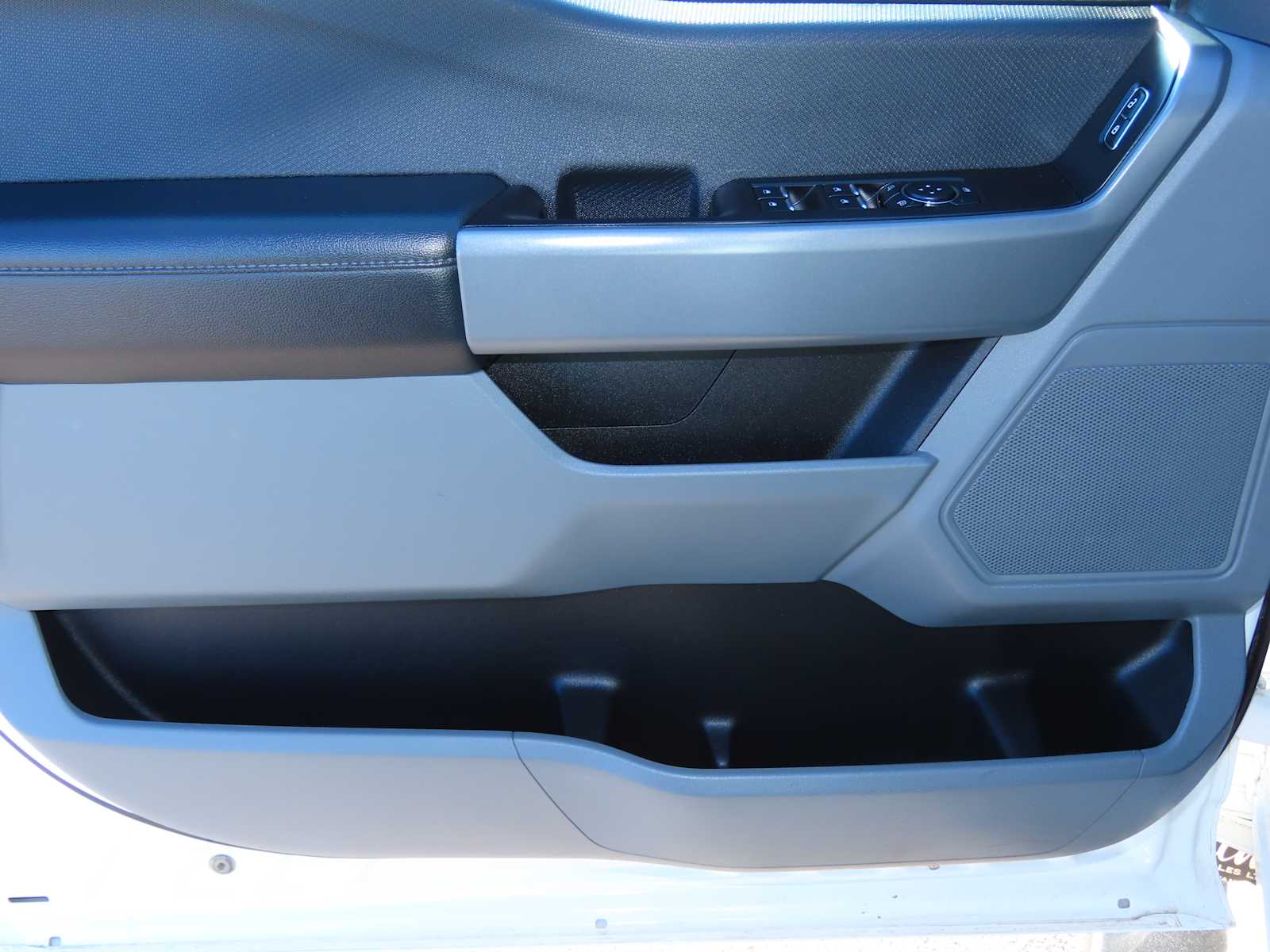 Thumbnail: 2023 Ford F-150 - 17