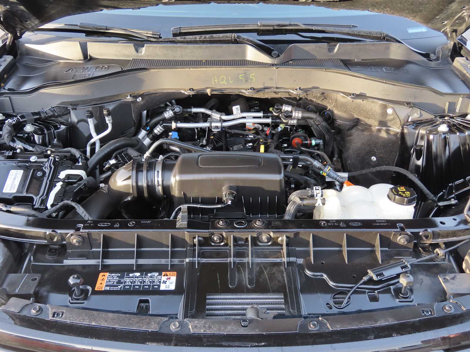 Thumbnail: 2022 Ford Explorer - 16