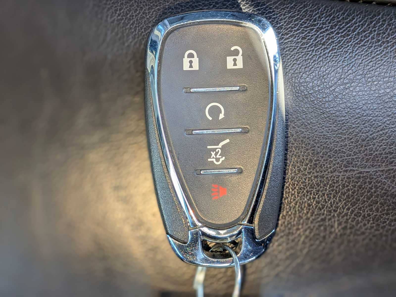 Thumbnail: 2020 Chevrolet Traverse - 35