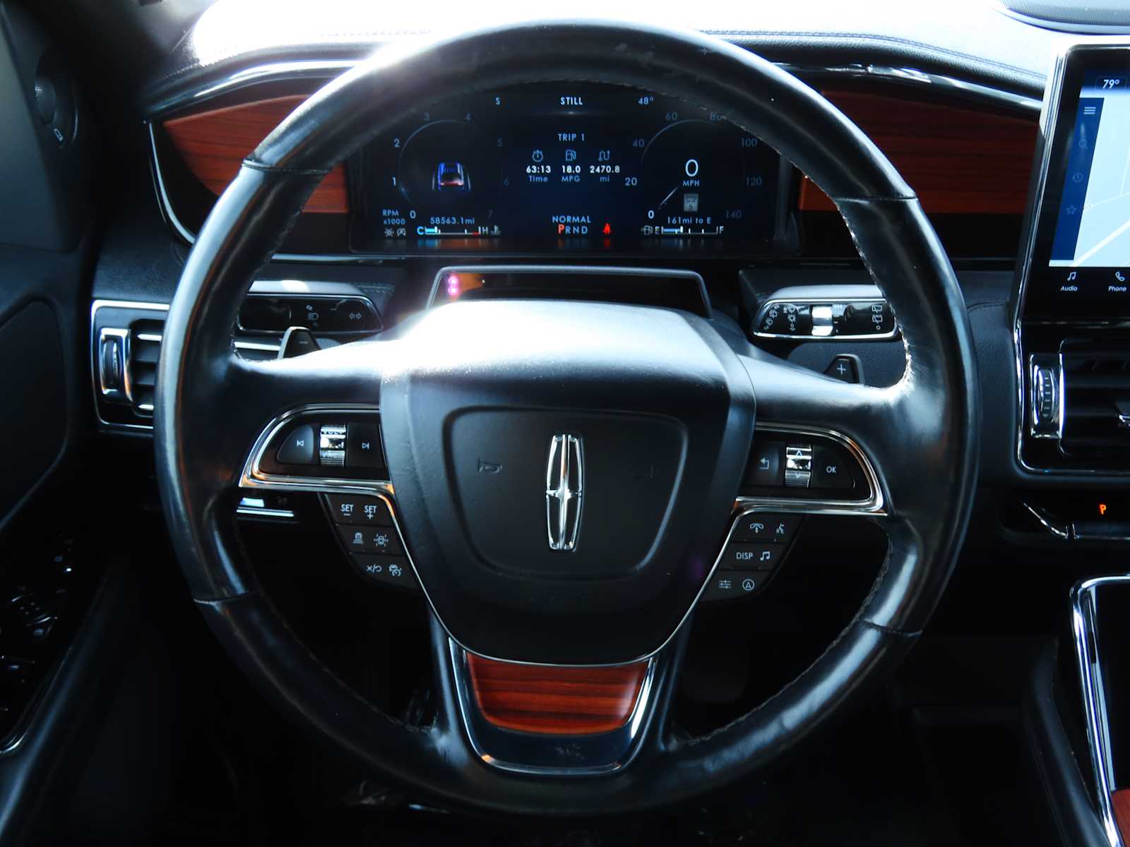 Thumbnail: 2024 Lincoln Navigator L - 29