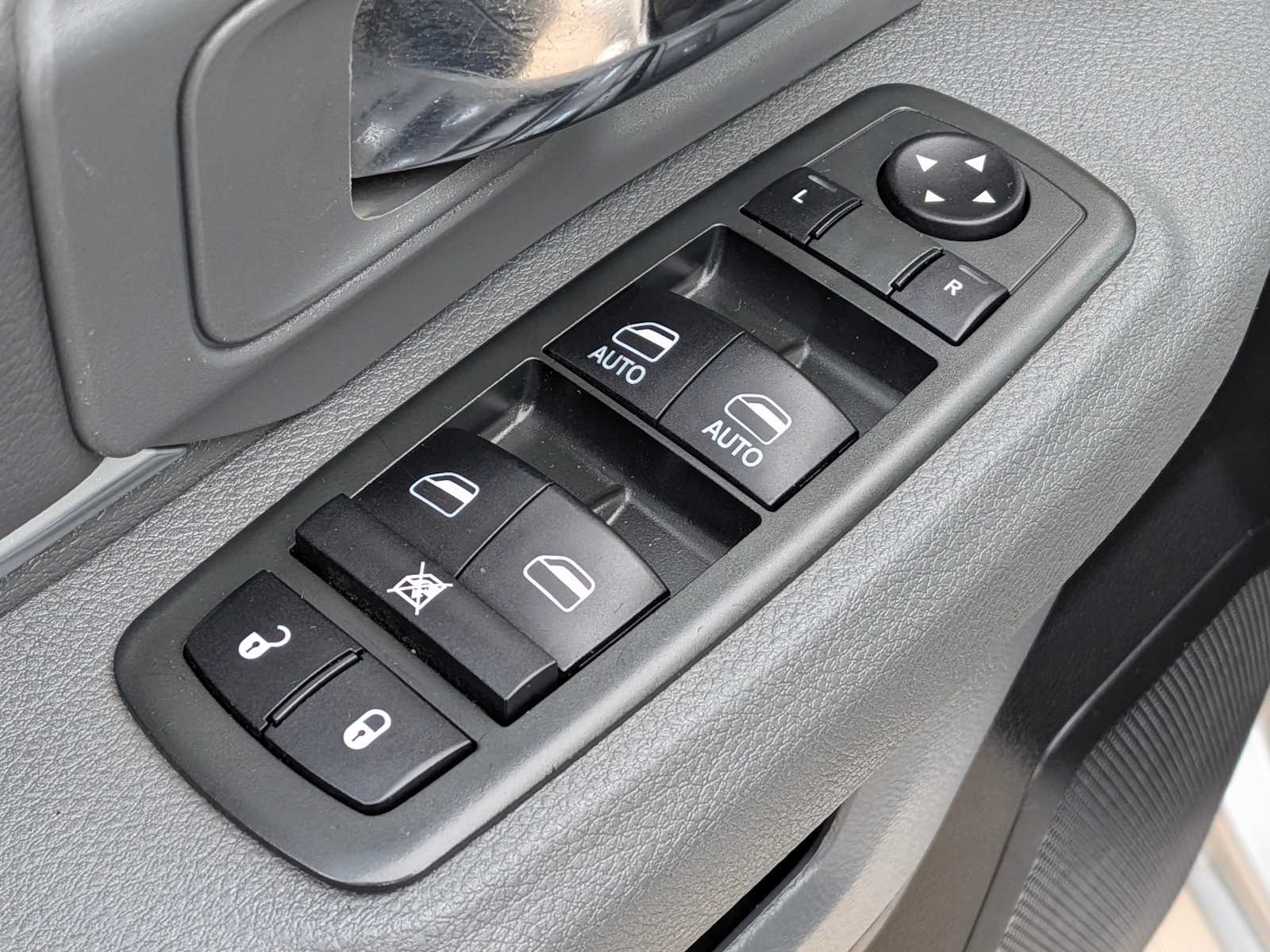 Thumbnail: 2013 RAM 1500 - 17