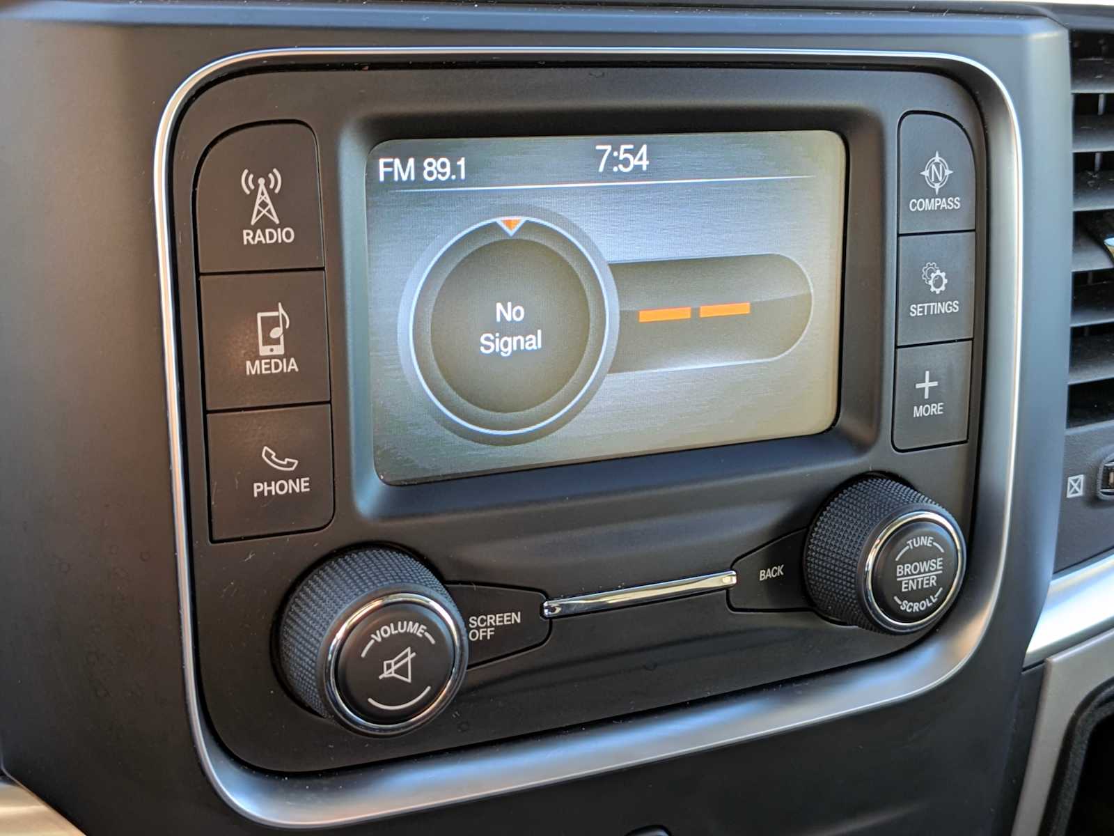Thumbnail: 2019 RAM 1500 Classic - 34