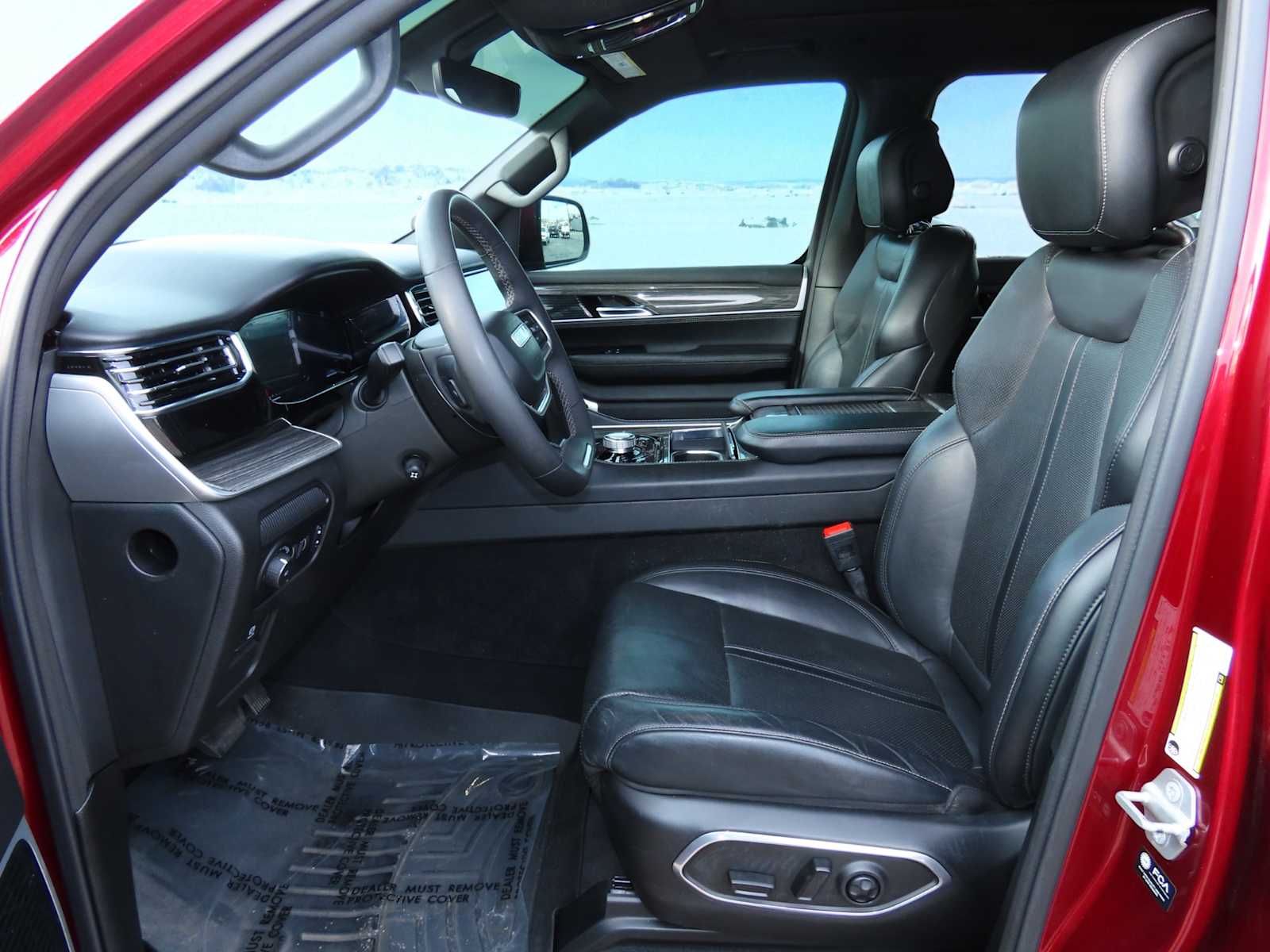 Thumbnail: 2022 Jeep Wagoneer - 15