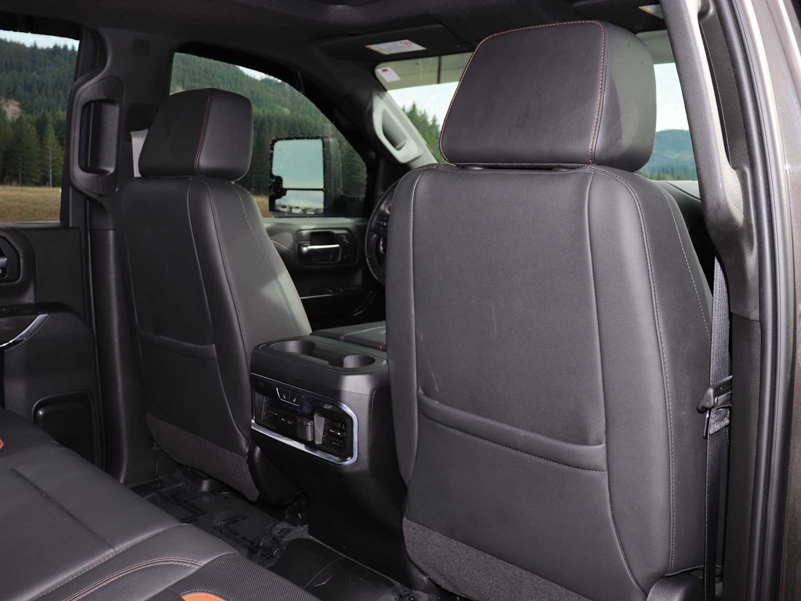 Thumbnail: 2021 GMC Sierra 3500 - 25