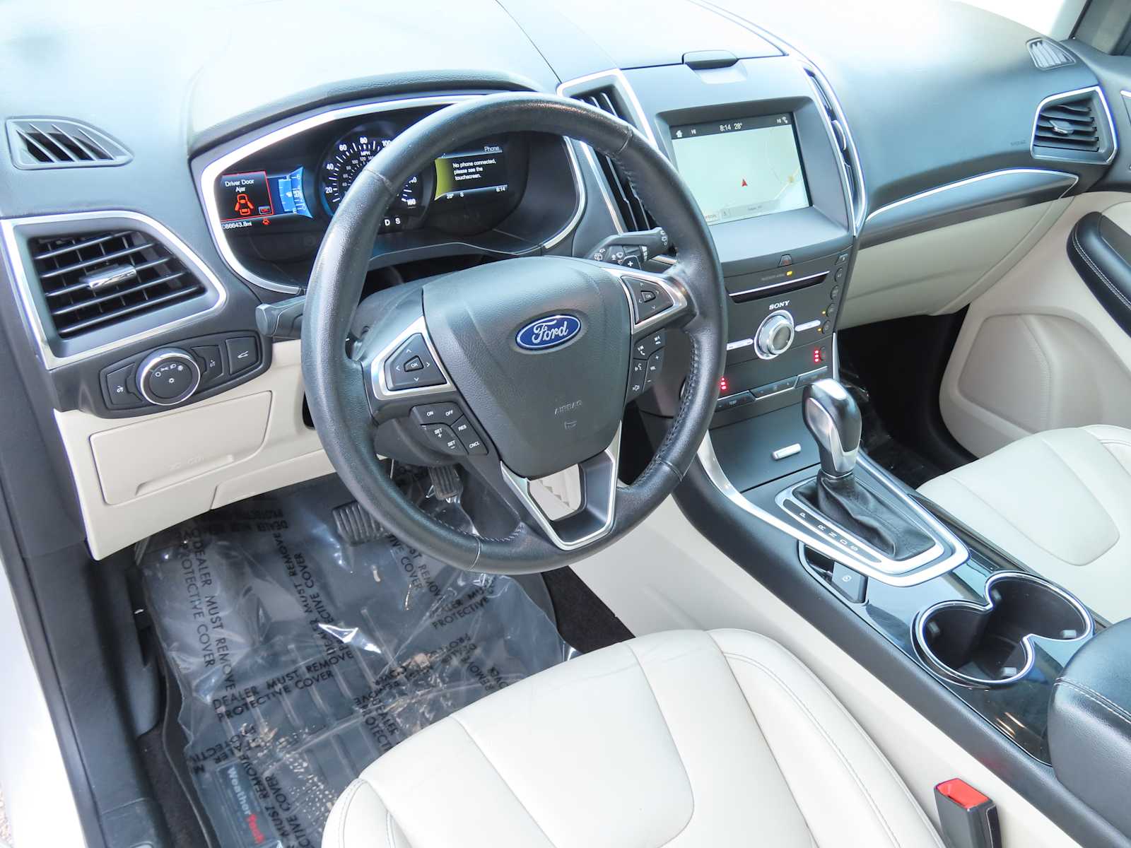 2018 Ford Edge Titanium photo 2