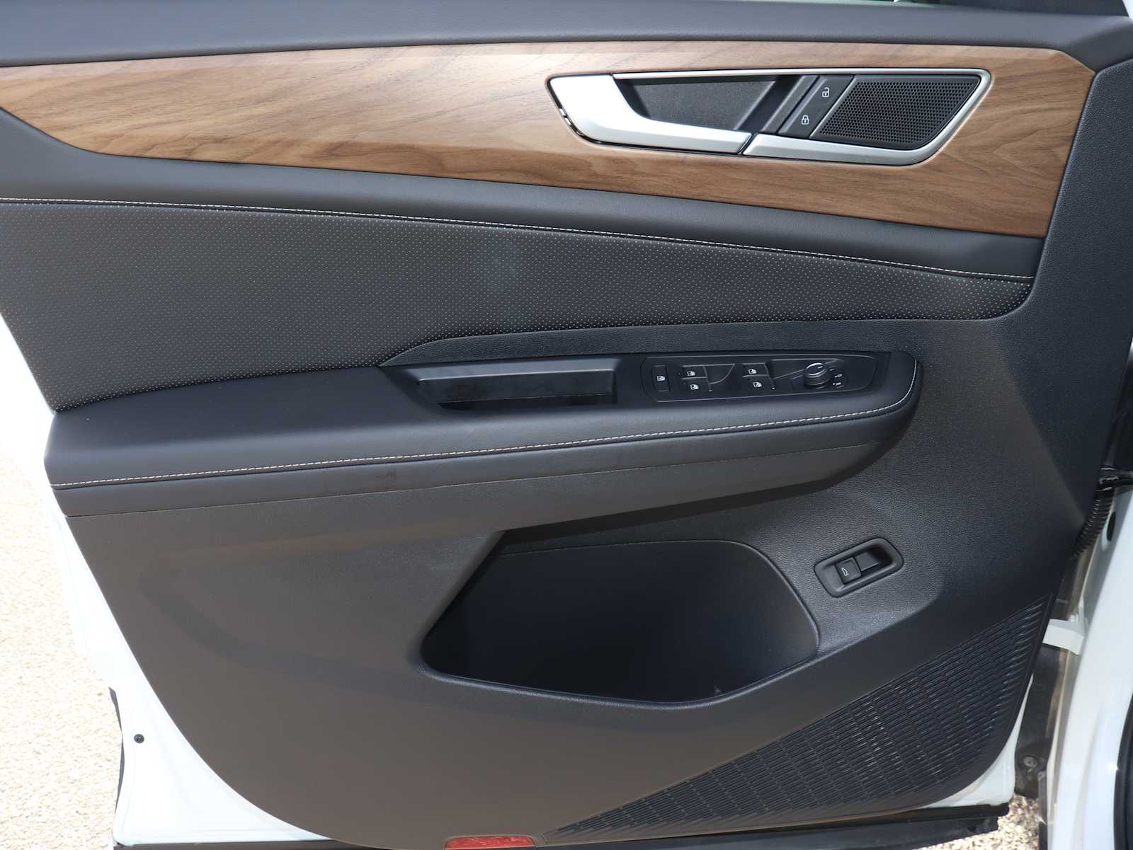 Thumbnail: 2025 Volkswagen Atlas - 19