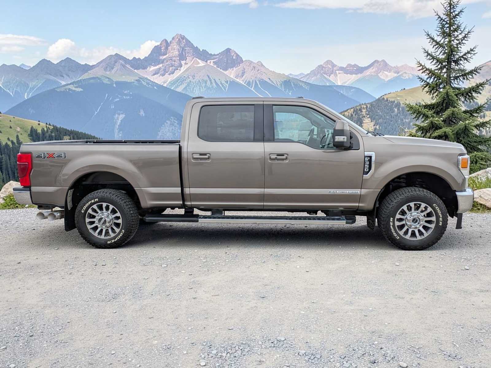 Thumbnail: 2022 Ford Econoline - 7