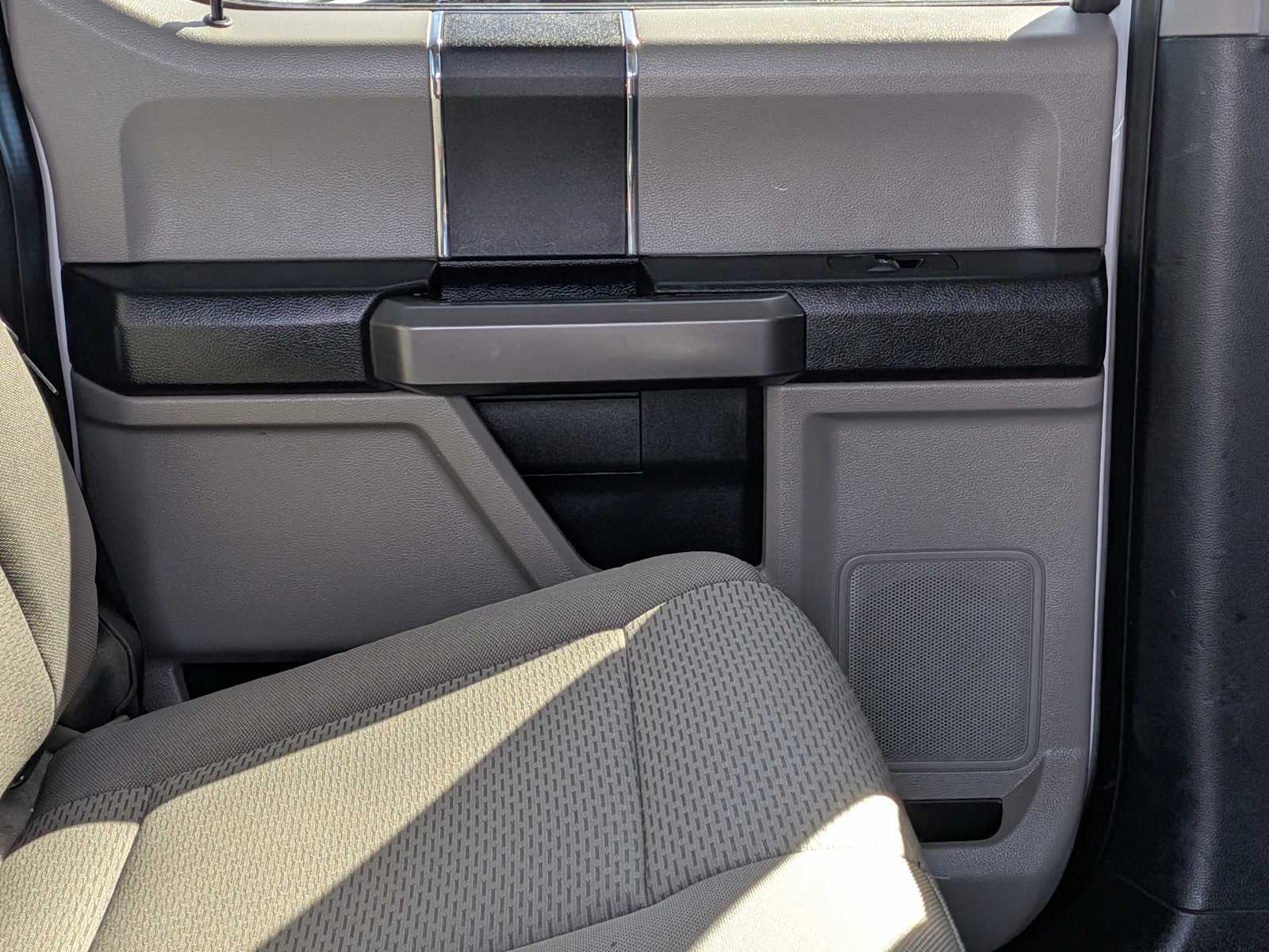 Thumbnail: 2020 Ford Econoline - 23