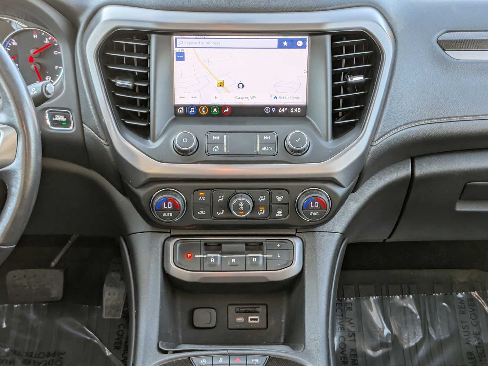 2022 GMC Acadia AT4 35