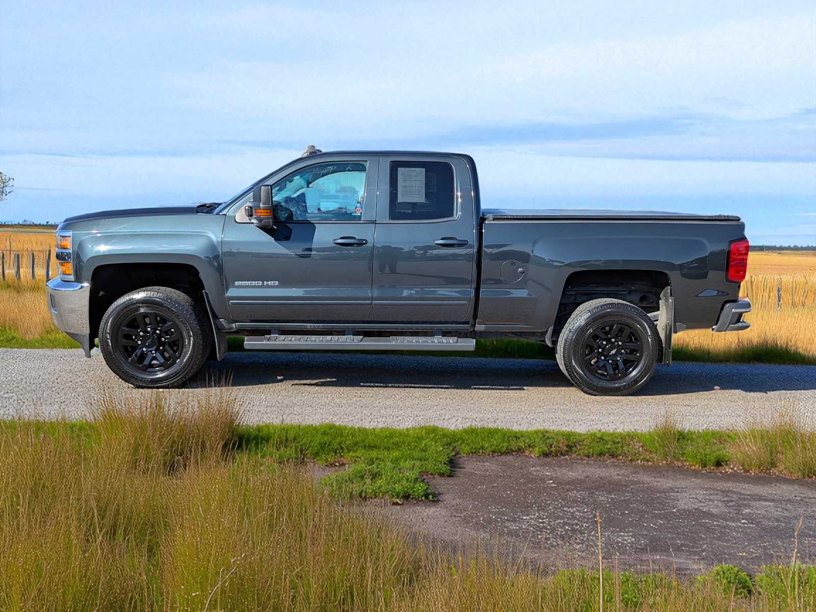 Thumbnail: 2017 Chevrolet Silverado 2500 - 3