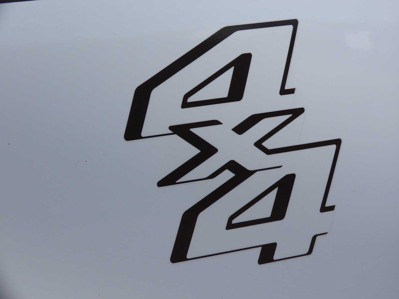 Thumbnail: 2015 Ford Econoline - 14