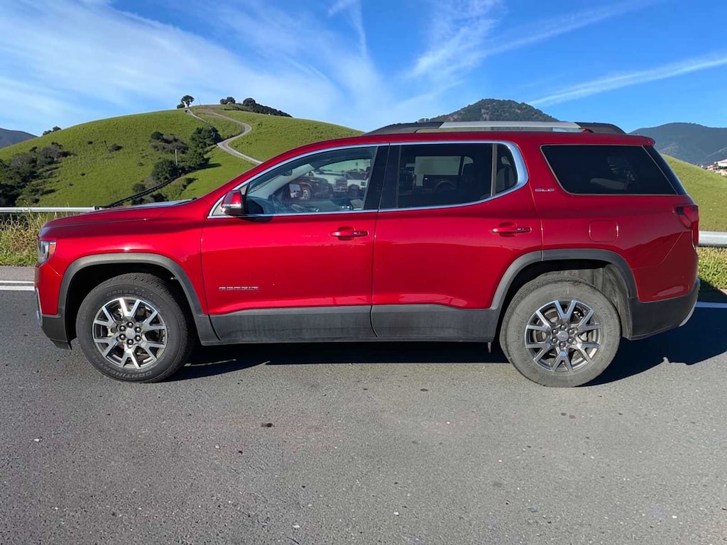 Used 2023 GMC Acadia SLE SUV