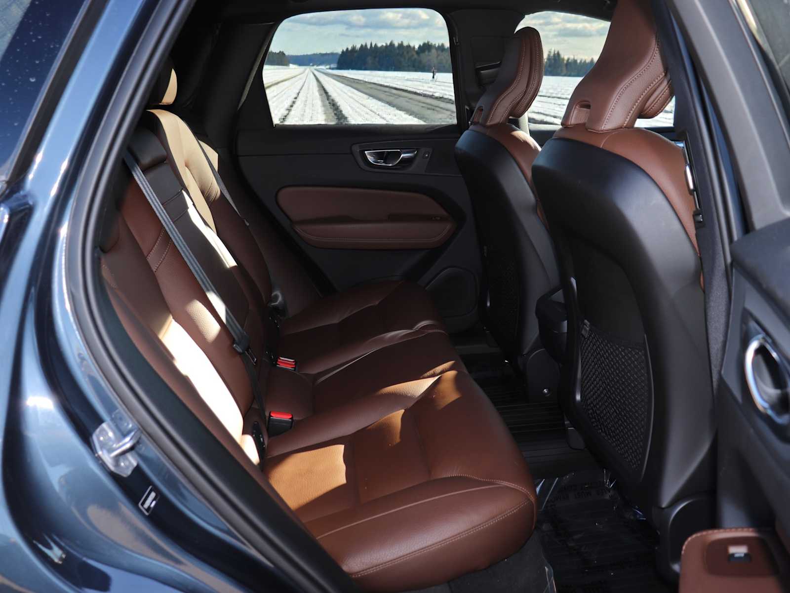 Thumbnail: 2021 Volvo XC60 - 25