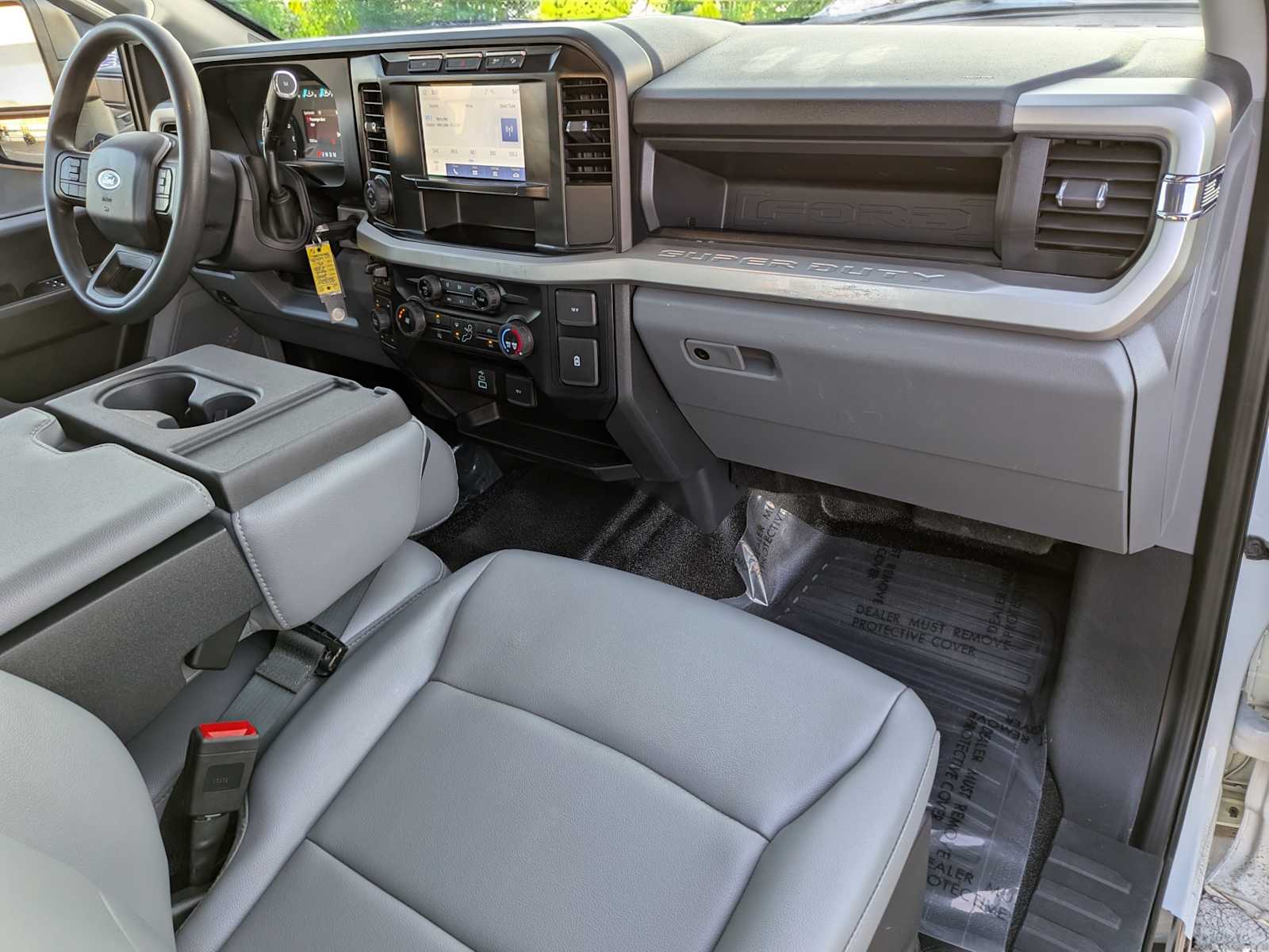 2023 Ford Econoline E-350 25