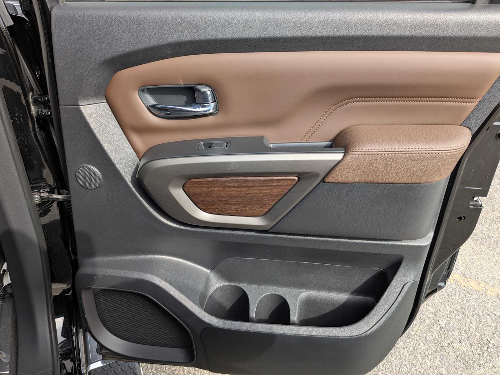 Thumbnail: 2021 Nissan Titan - 30