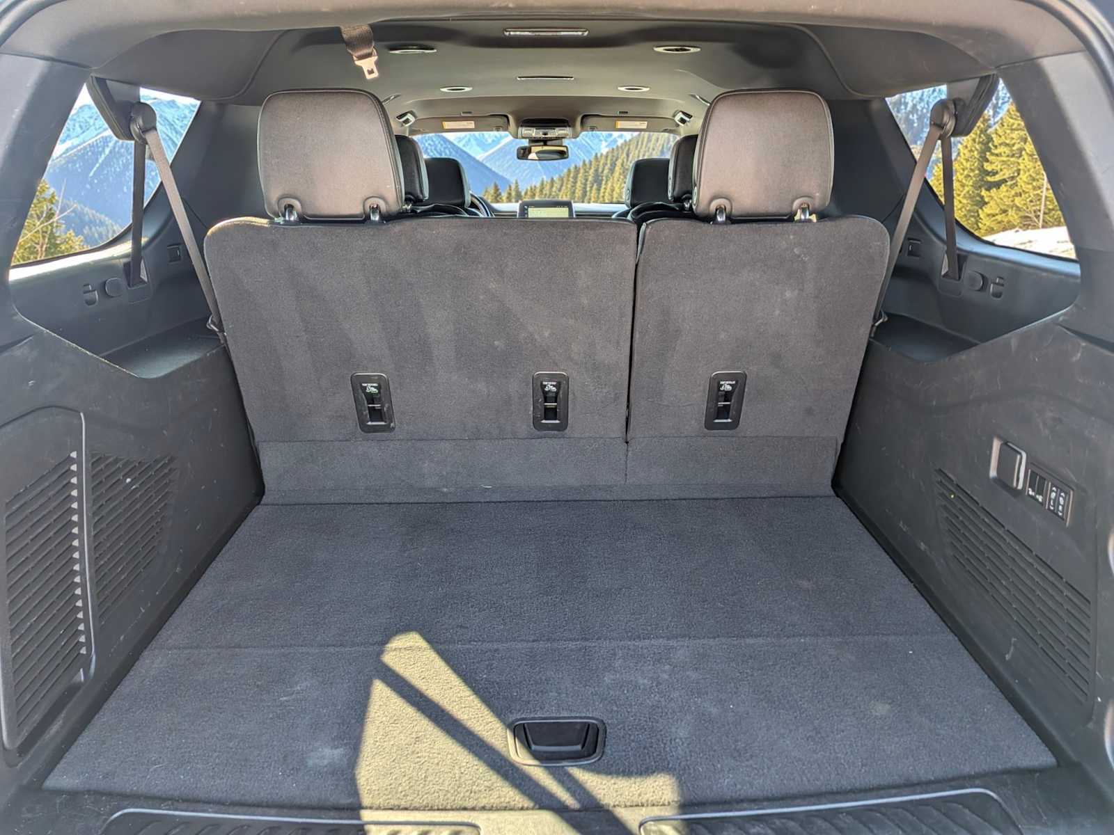 Thumbnail: 2024 Chevrolet Suburban - 34