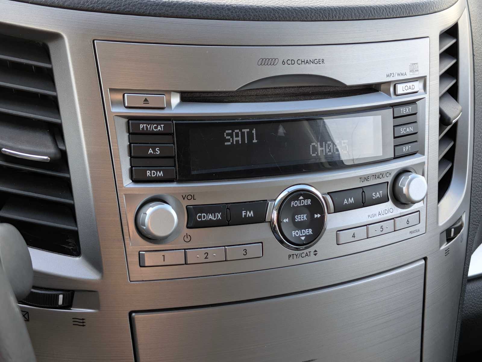 Thumbnail: 2011 Subaru Outback - 34