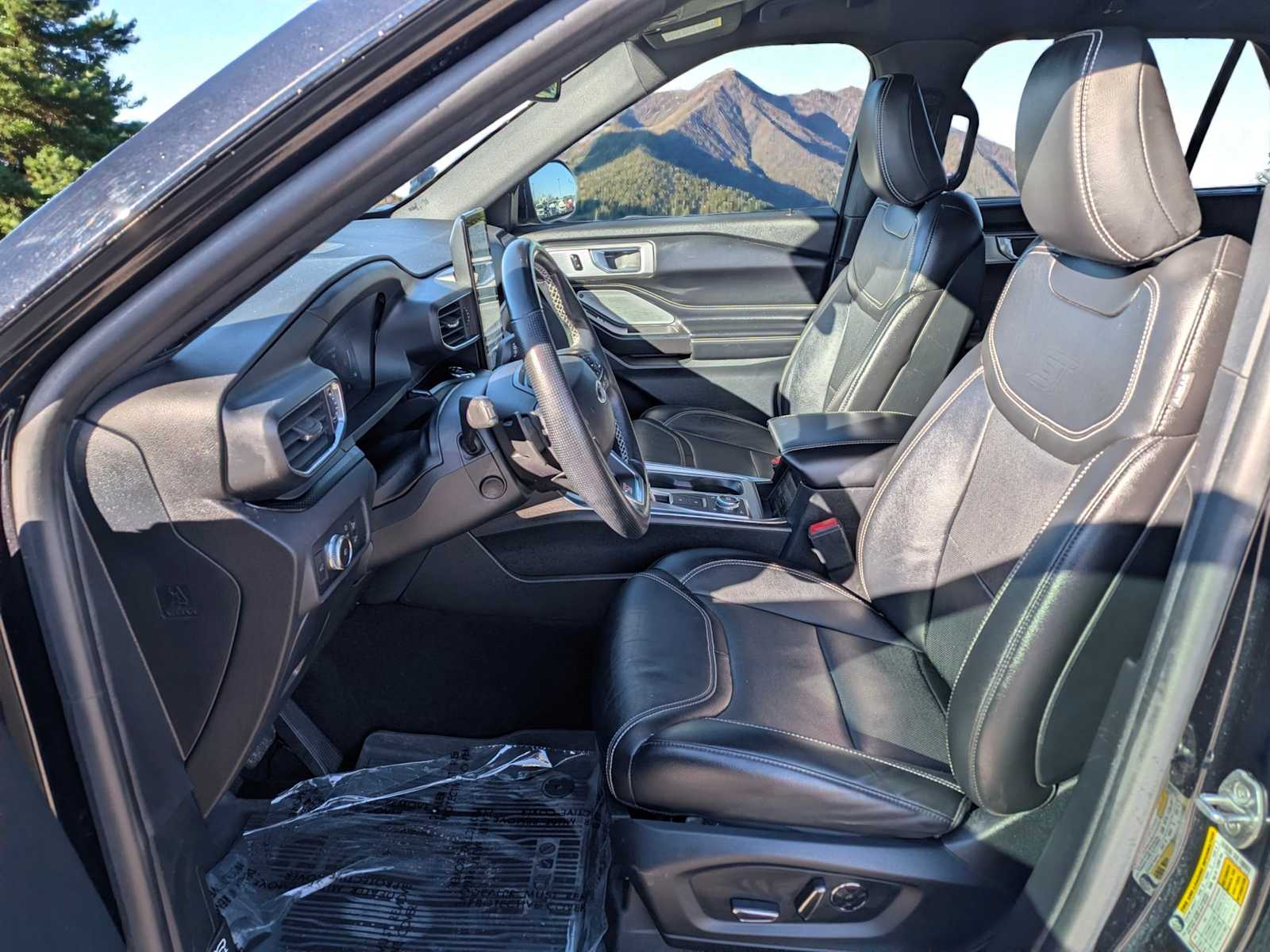 Thumbnail: 2020 Ford Explorer - 15