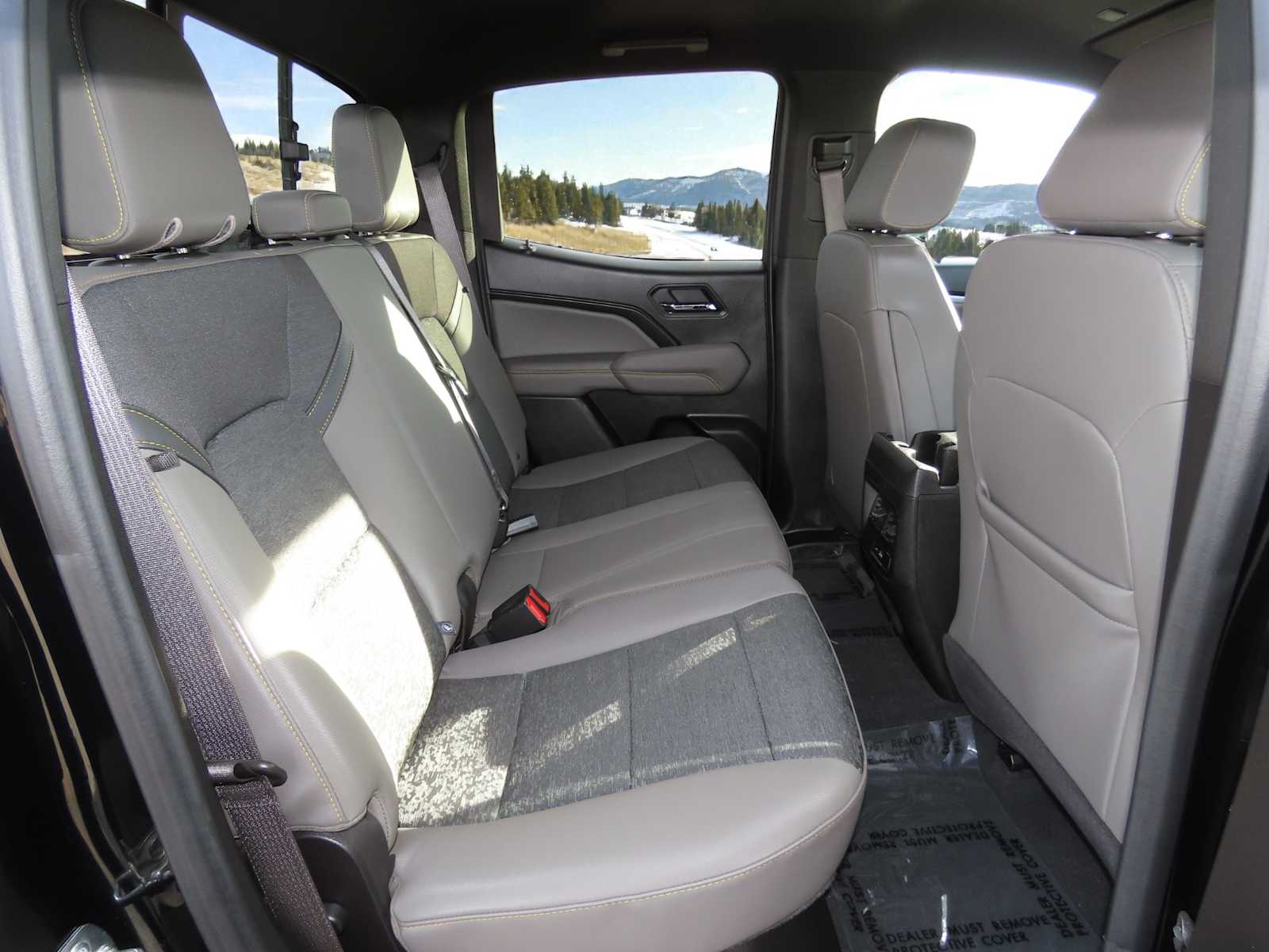 Thumbnail: 2024 Chevrolet Colorado - 22