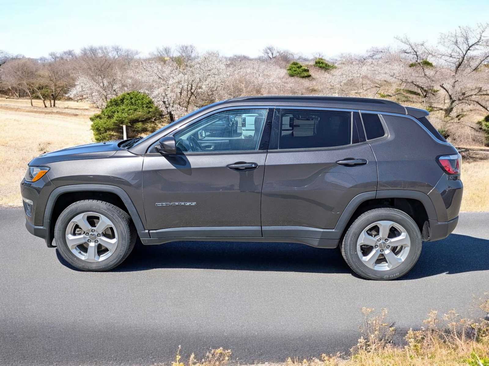 Thumbnail: 2018 Jeep Compass - 3