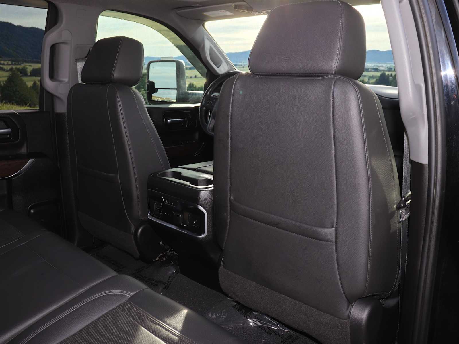 Thumbnail: 2021 GMC Sierra 3500 - 24