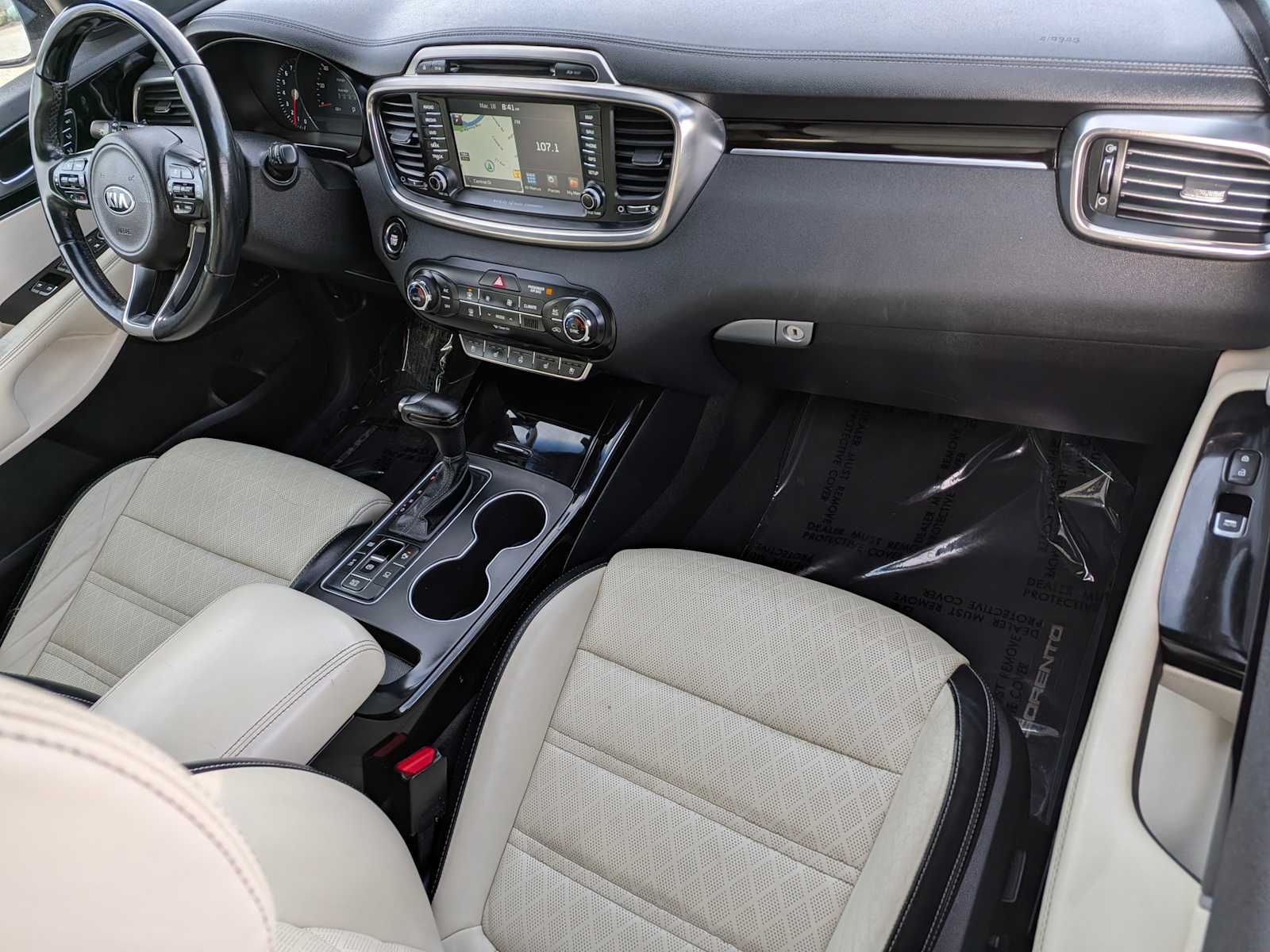 Thumbnail: 2018 Kia Sorento - 22