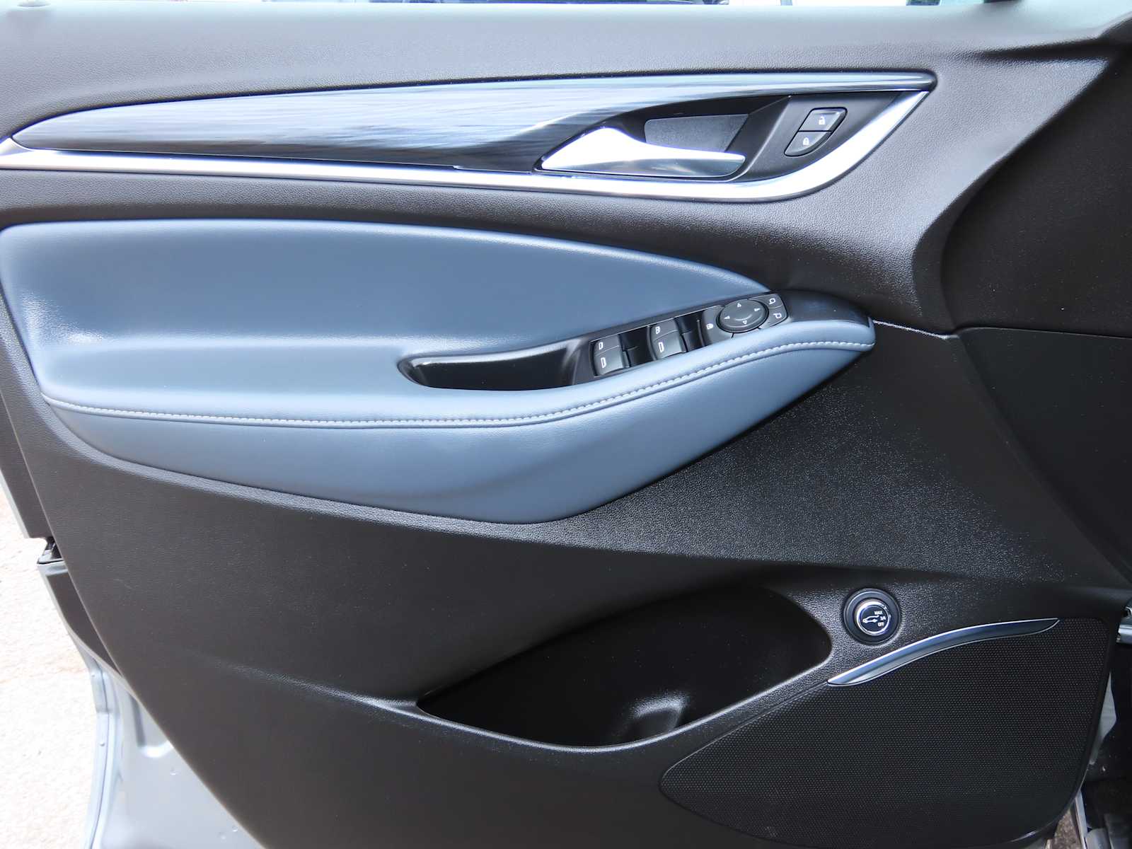 Thumbnail: 2023 Buick Enclave - 17