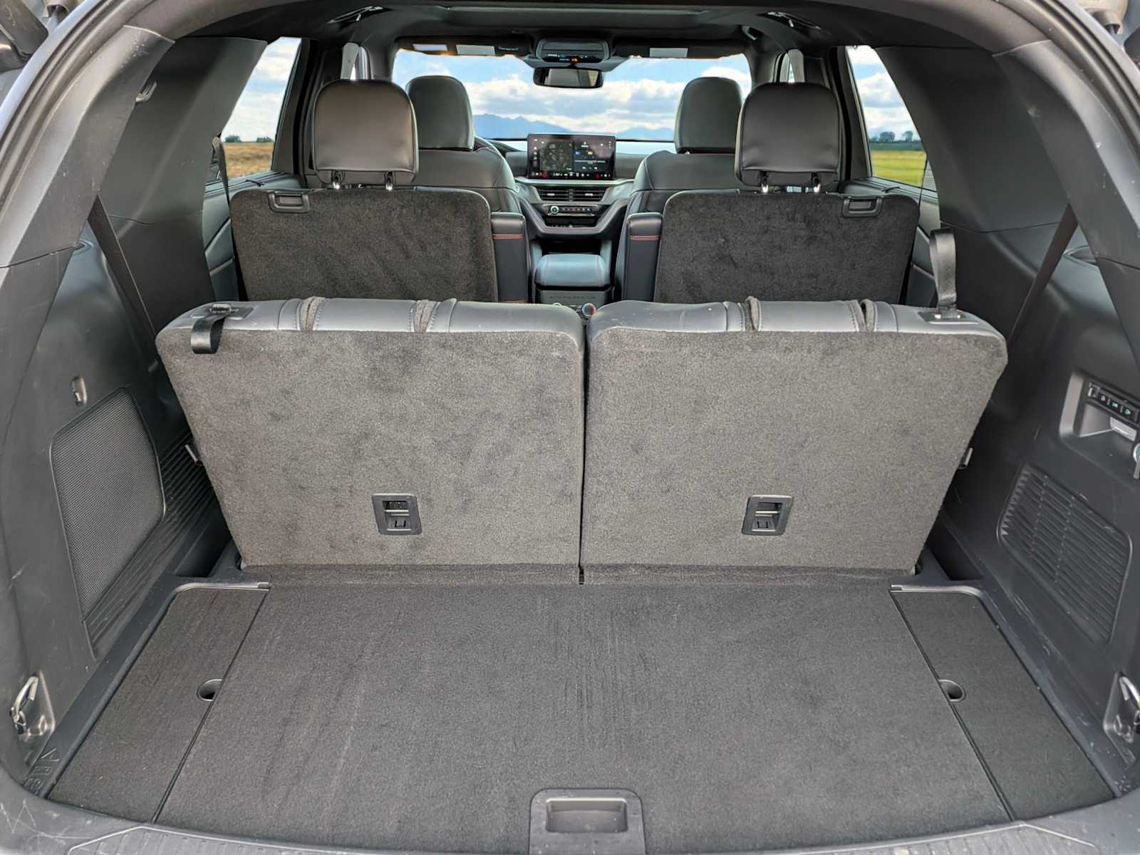 Thumbnail: 2025 Ford Explorer - 35