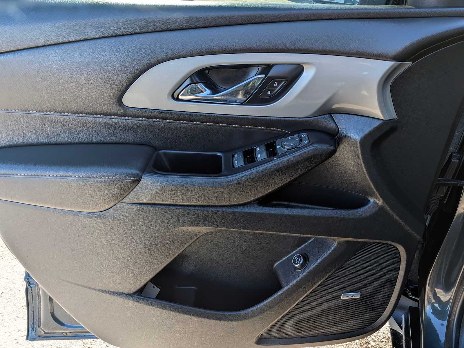 Thumbnail: 2020 Chevrolet Traverse - 16