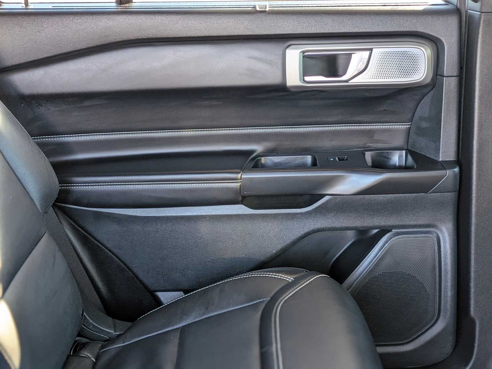 Thumbnail: 2020 Ford Explorer - 23