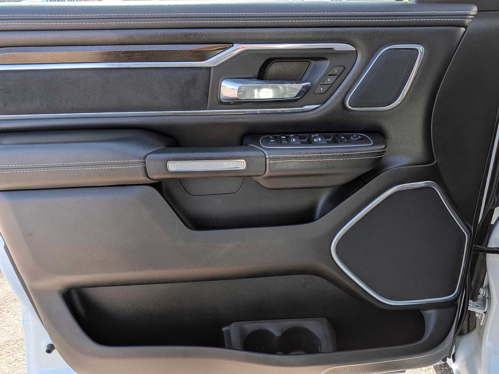 Thumbnail: 2022 RAM 1500 - 18