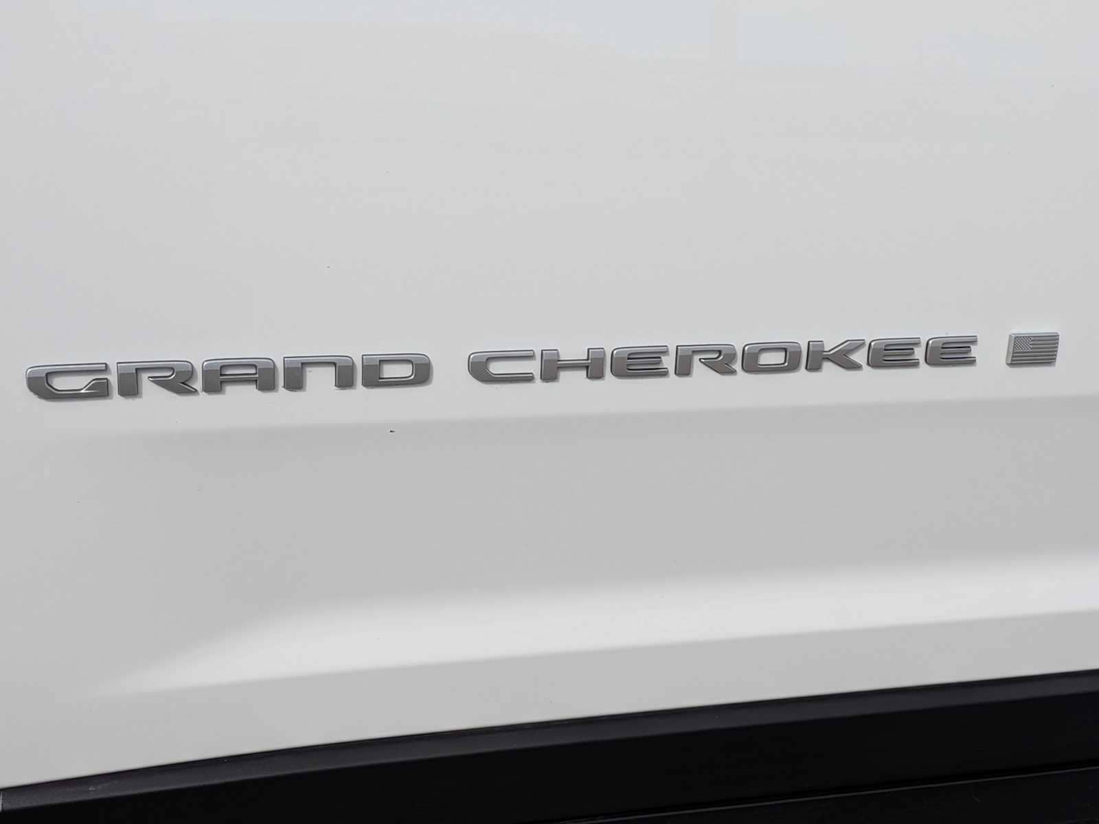Thumbnail: 2025 Jeep Grand Cherokee - 12