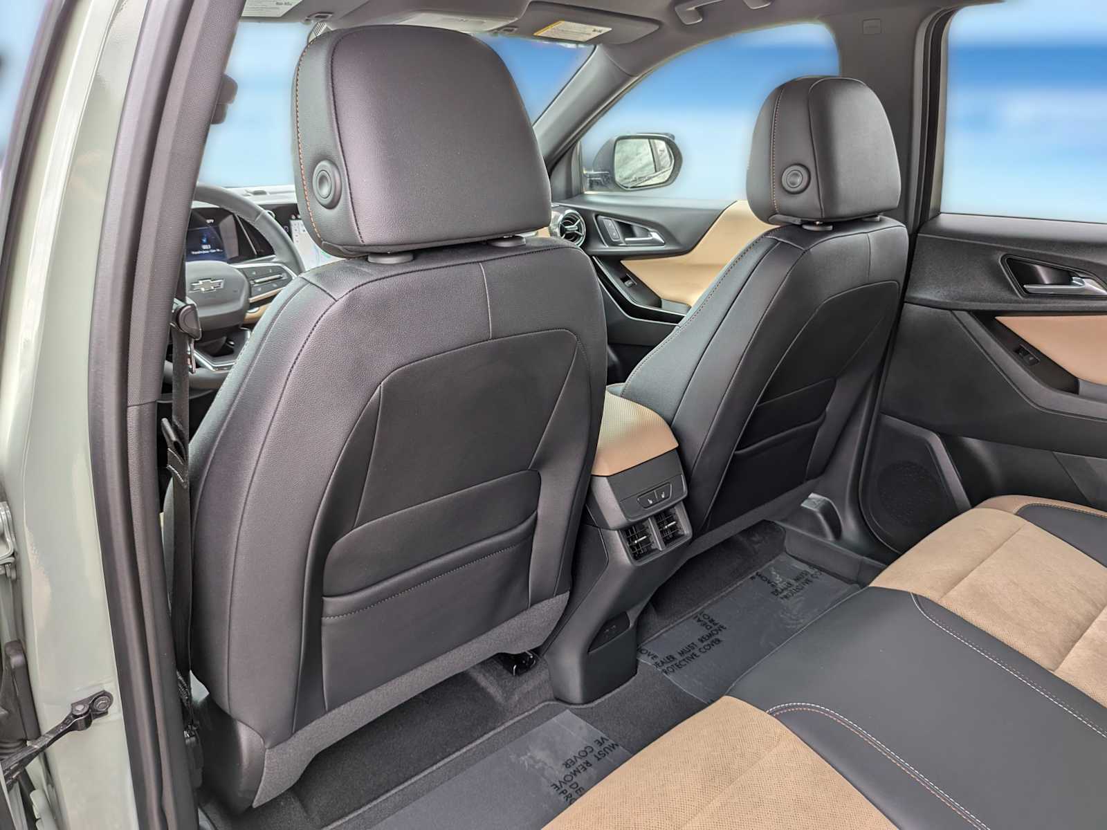 Thumbnail: 2025 Chevrolet Equinox - 21
