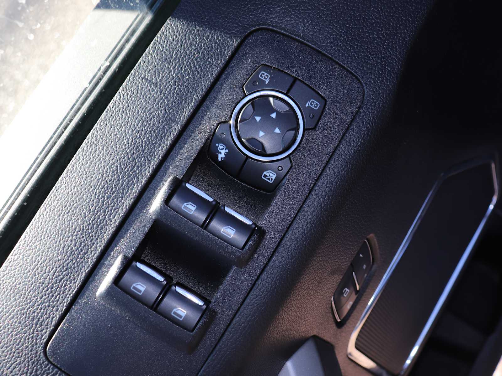 Thumbnail: 2019 Ford F-150 - 18