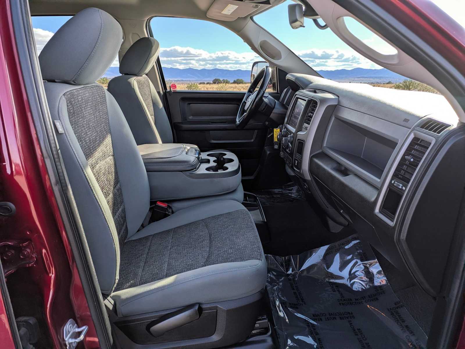 Thumbnail: 2019 RAM 1500 Classic - 21