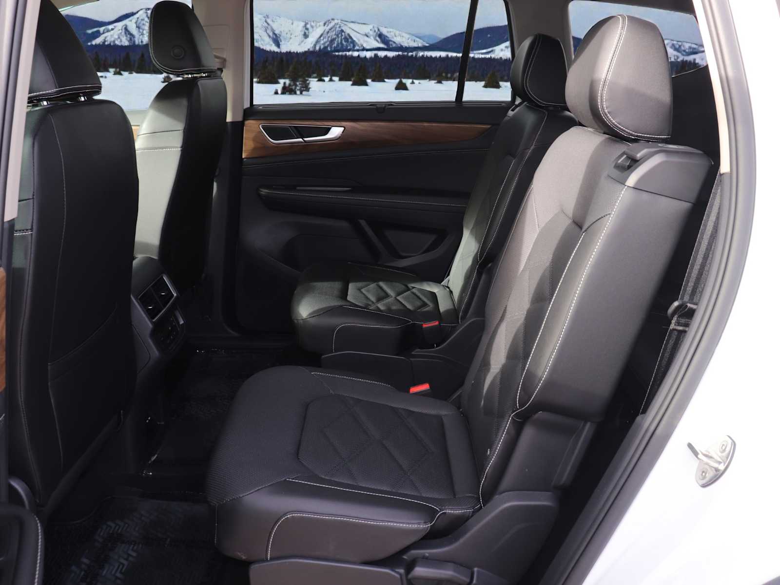 Thumbnail: 2025 Volkswagen Atlas - 21