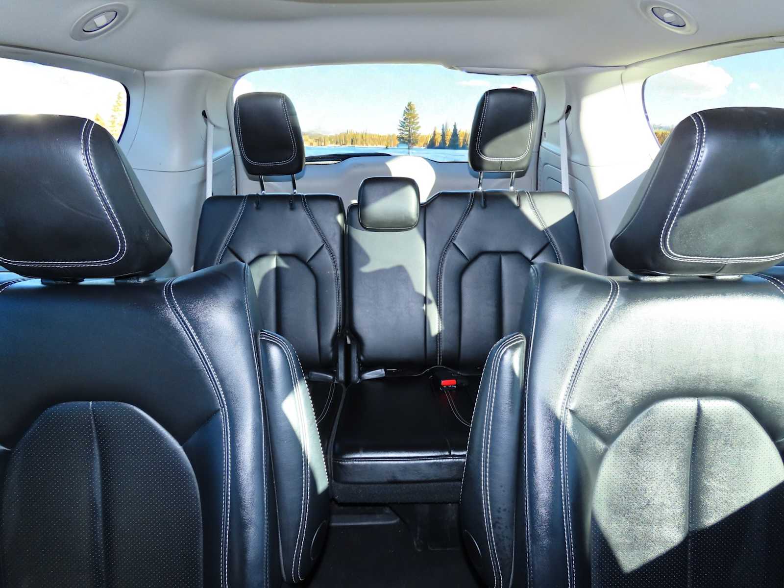 Thumbnail: 2024 Chrysler Pacifica - 24