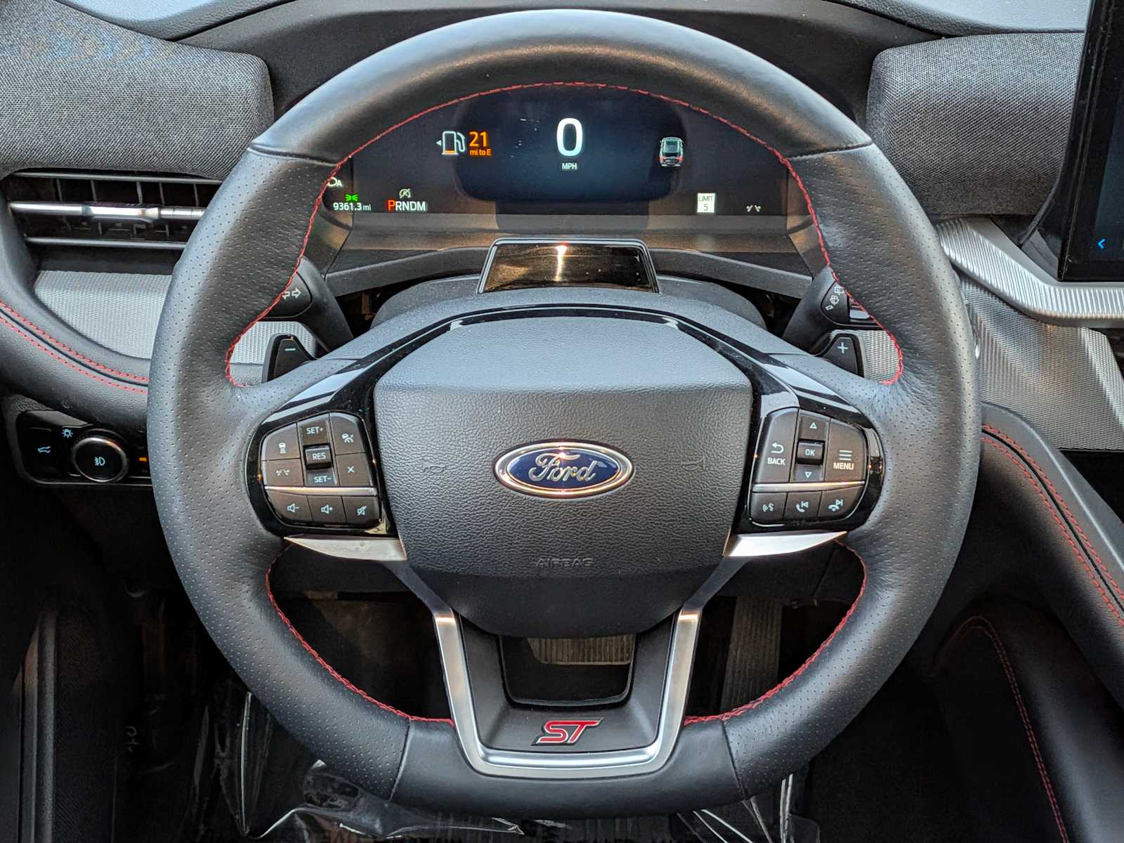 Thumbnail: 2025 Ford Explorer - 28